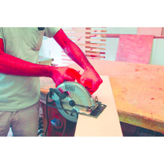 Дисковая пила Black+Decker CS1004