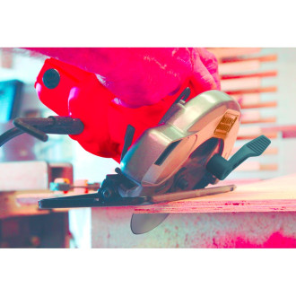 Дисковая пила Black+Decker CS1004