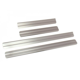 Накладки внутренних порогов HAVAL H6 Dollex NPS-101