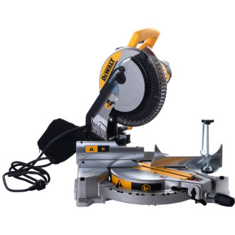 Торцовочная пила Dewalt DWS713-A9