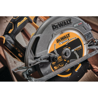 Дисковая пила Dewalt XR FLEXVOLT ADVANTAGE DCS573NT-XJ