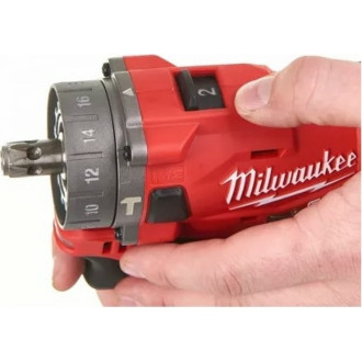 Аккумуляторная дрель-шуруповерт Milwaukee M12 FPDXKIT-202X