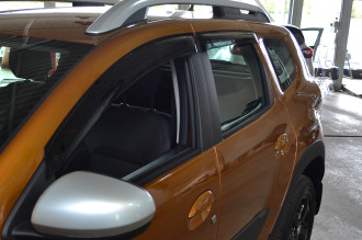 Дефлекторы боковых окон Renault Duster, 2017-/ Dacia Duster, 2017- Sim NLD.SREDUS1732