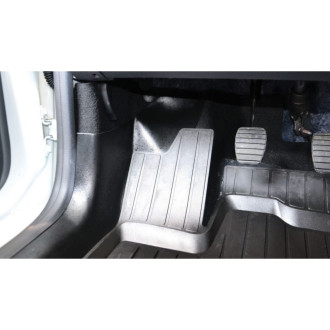 Накладки на ковролин для RENAULT Sandero Stepway 2014- PT Group 07020403 RSA111701
