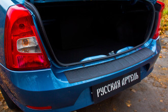 Накладка на задний бампер для Renault Logan 2010-2013, шагрень / Рено Логан