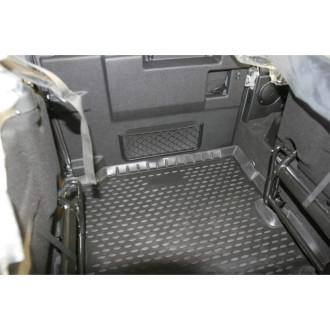Коврик в багажник LAND ROVER Defender 90, 2007- 3D, внед.длин. (полиуретан) / Ленд Ровер Дефендер