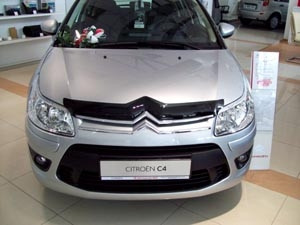 Дефлектор капота темный 3/5 door CITROEN C4 Hatchback 2008-2010 / Ситроен С4