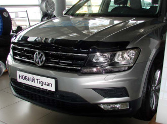 Дефлектор капота темный VOLKSWAGEN Tiguan 2016-2020 / Фольксваген Тигуан