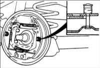  Замена тормозных колодок на задних барабанных тормозах Hyundai Accent