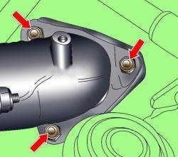 Расположение болтов крепления приемной выхлопной трубы к турбокомпрессору