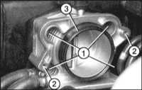  Снятие и установка патрубка дроссельной заслонки BMW 5 (E39)