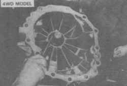 6.2 Удаление сальника трансмиссии (на полноприводных автомобилях)