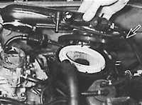 Снятие воздушного фильтра Peugeot 405