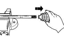 Снятие защитного внешнего шарнира чехла с вала привода