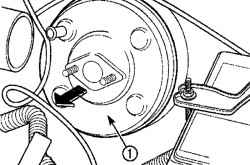 Направление снятия вакуумного усилителя тормозов (1)